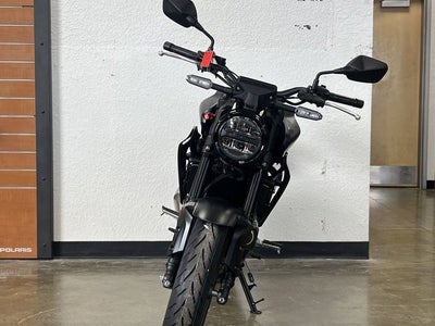 2025 Honda CB300R Base