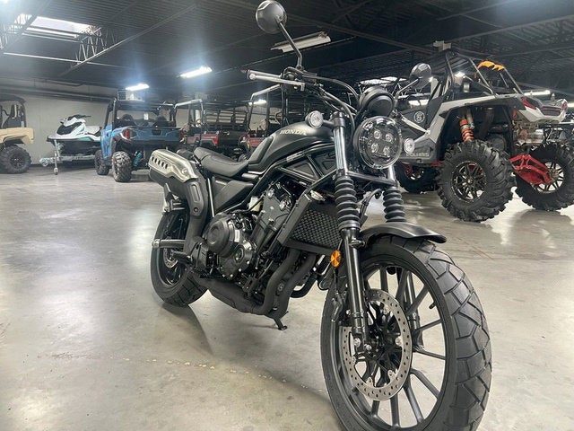 2025 Honda SCL500 Base