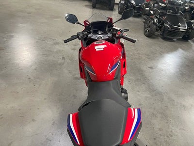 2025 Honda CBR500R Base