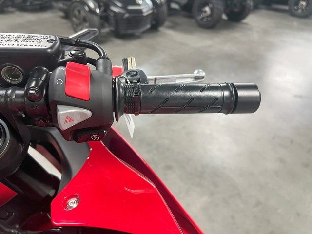 2025 Honda CBR500R Base