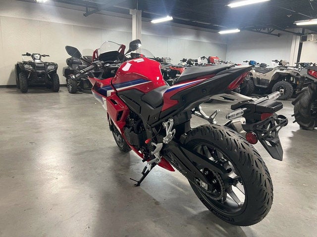 2025 Honda CBR500R Base