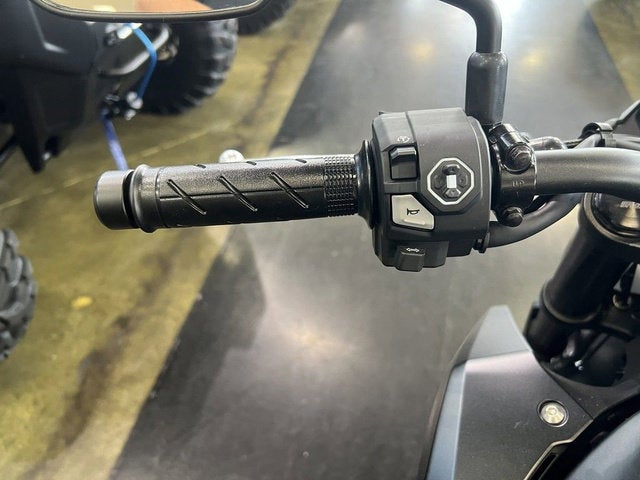 2025 Honda CB500F Base
