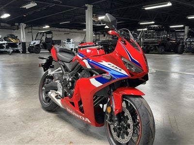 2025 Honda CBR650R E-Clutch