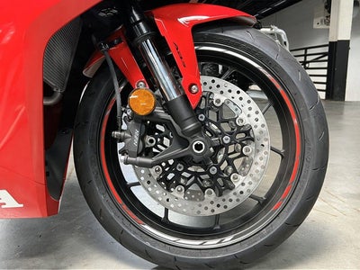 2025 Honda CBR650R E-Clutch