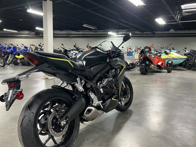 2026 Honda CBR650R E-Clutch Base