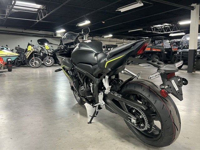 2026 Honda CBR650R E-Clutch Base