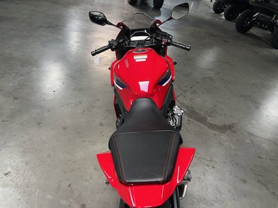 2026 Honda CBR650R E-Clutch
