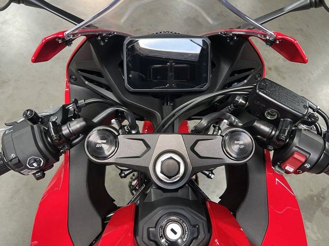 2026 Honda CBR650R E-Clutch
