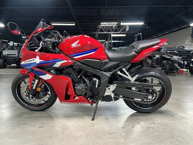 2026 Honda CBR650R E-Clutch