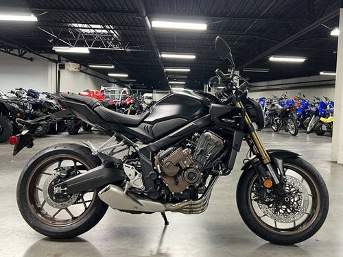 2026 Honda CB650R E-Clutch Base