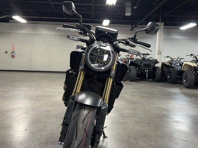 2026 Honda CB650R E-Clutch Base