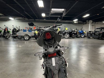 2026 Honda CB650R E-Clutch Base