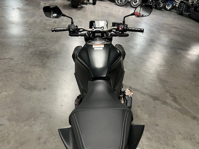 2026 Honda CB650R E-Clutch Base