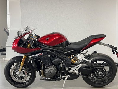 2022 TRIUMPH SPEED TRIPLE 1200RR Base