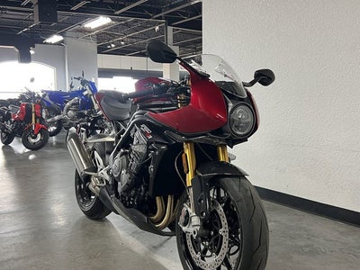 2022 TRIUMPH SPEED TRIPLE 1200RR Base