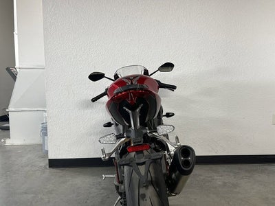 2022 TRIUMPH SPEED TRIPLE 1200RR Base