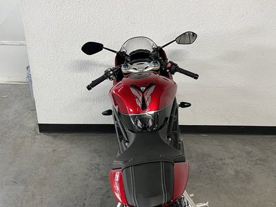 2022 TRIUMPH SPEED TRIPLE 1200RR Base