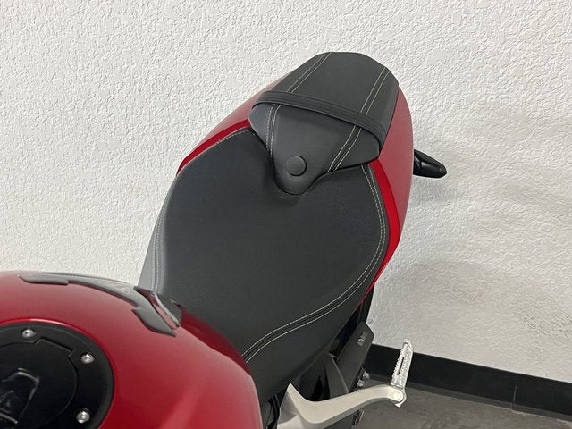 2022 TRIUMPH SPEED TRIPLE 1200RR Base