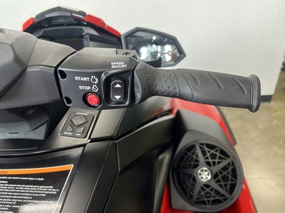 2025 Yamaha VX Deluxe With Audio