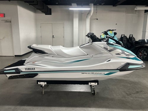 2025 Yamaha VX Base