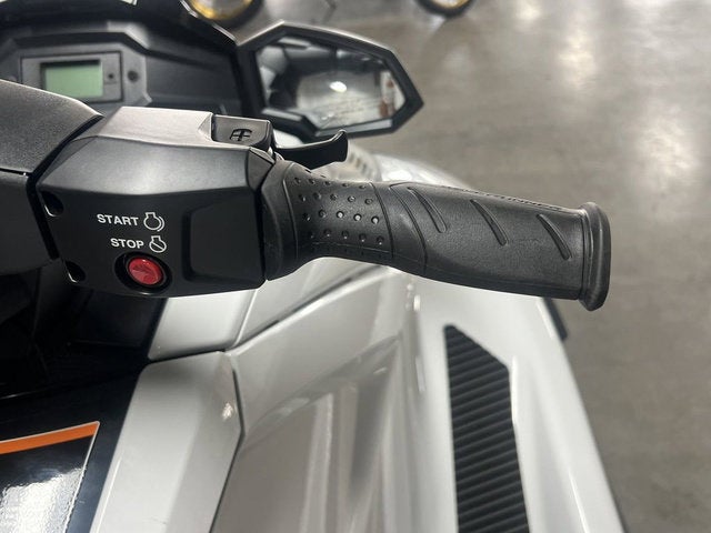 2025 Yamaha VX Base