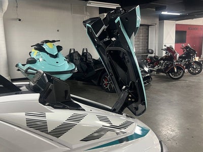 2025 Yamaha VX Base