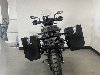 2022 KTM Adventure 890