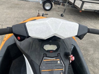 2014 Sea-Doo Spark 3Up ROTAX 900 H.O. ACE Ibr Base