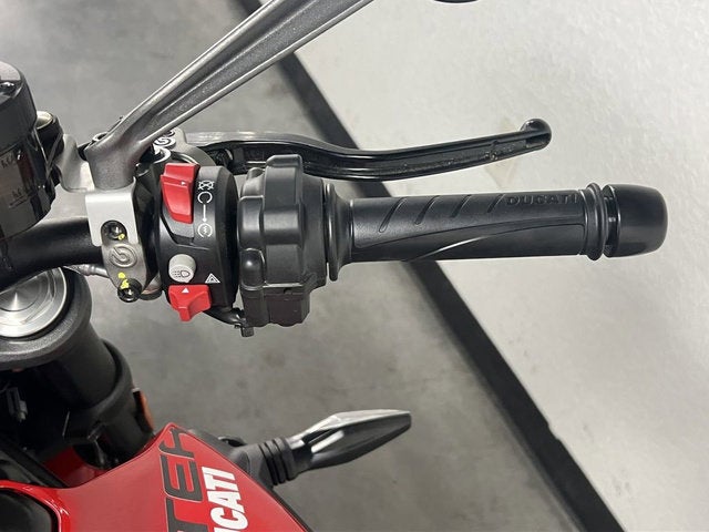 2023 DUCATI MONSTER 937 Base