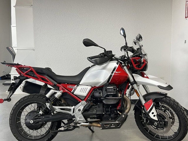 2020 MOTO GUZZI V85 TT E4 Base