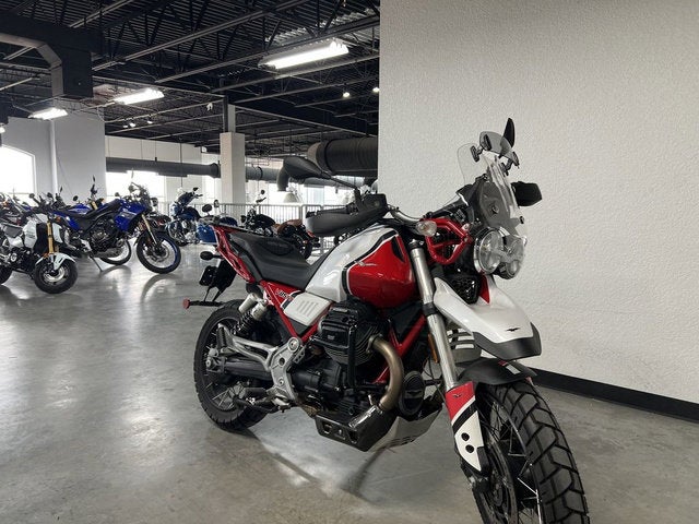 2020 MOTO GUZZI V85 TT E4 Base
