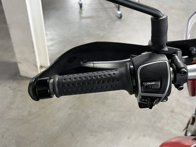 2020 MOTO GUZZI V85 TT E4 Base