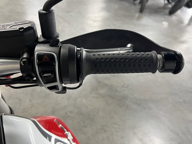 2020 MOTO GUZZI V85 TT E4 Base