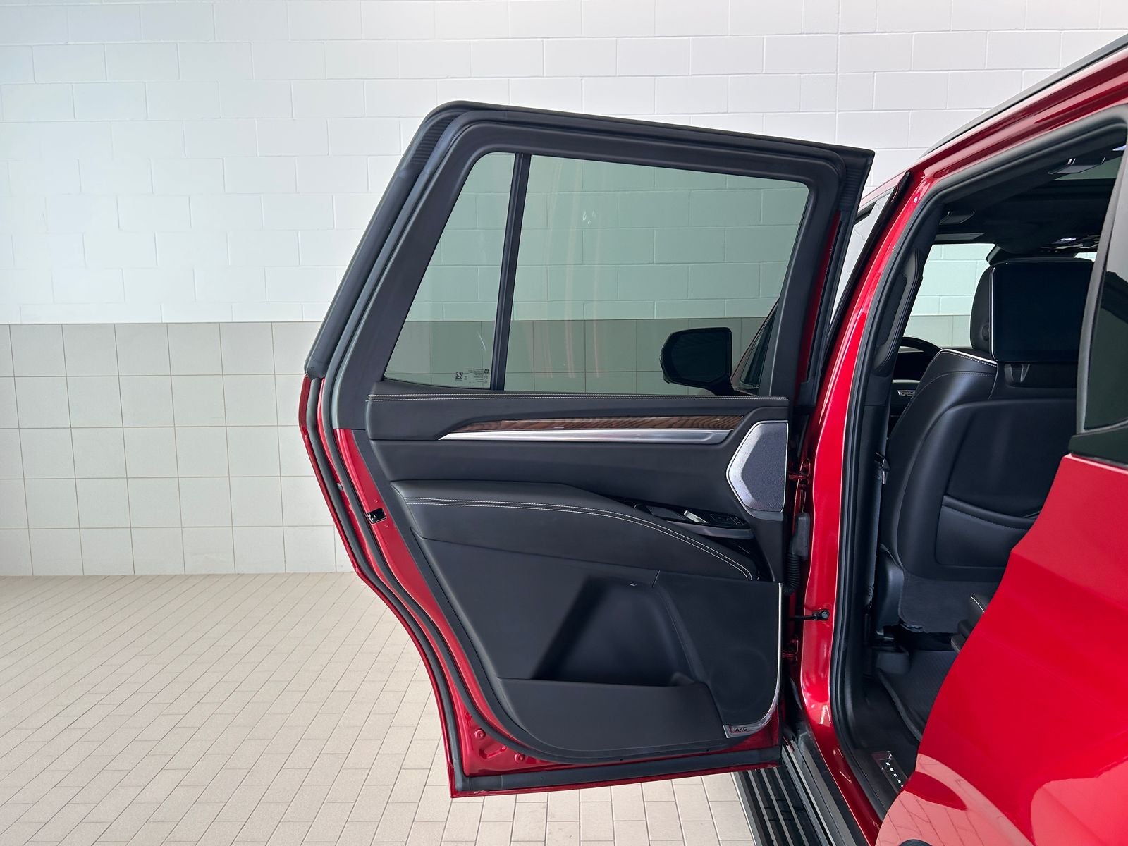 2025 Cadillac Escalade Sport Platinum