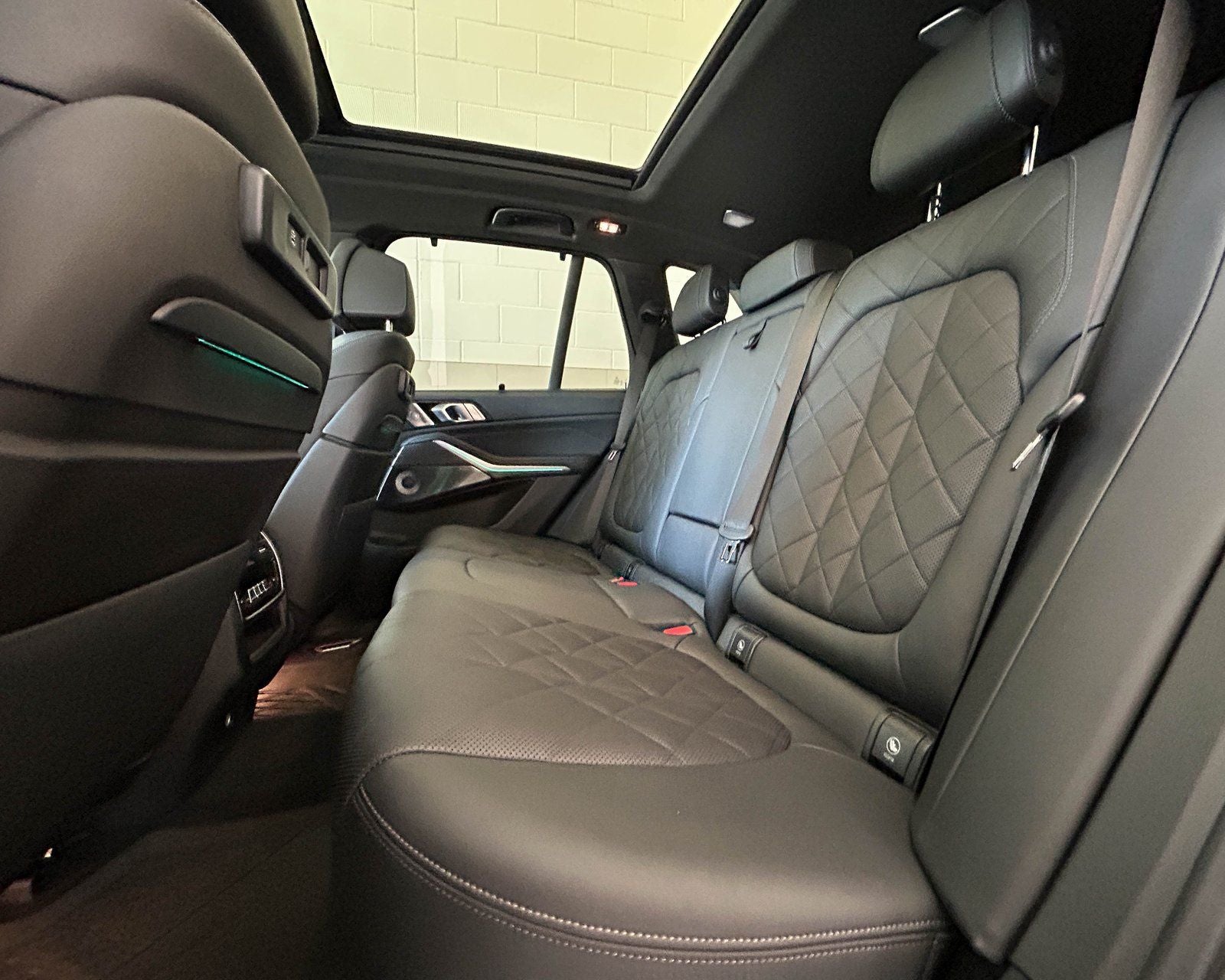 2023 BMW X5 M50i
