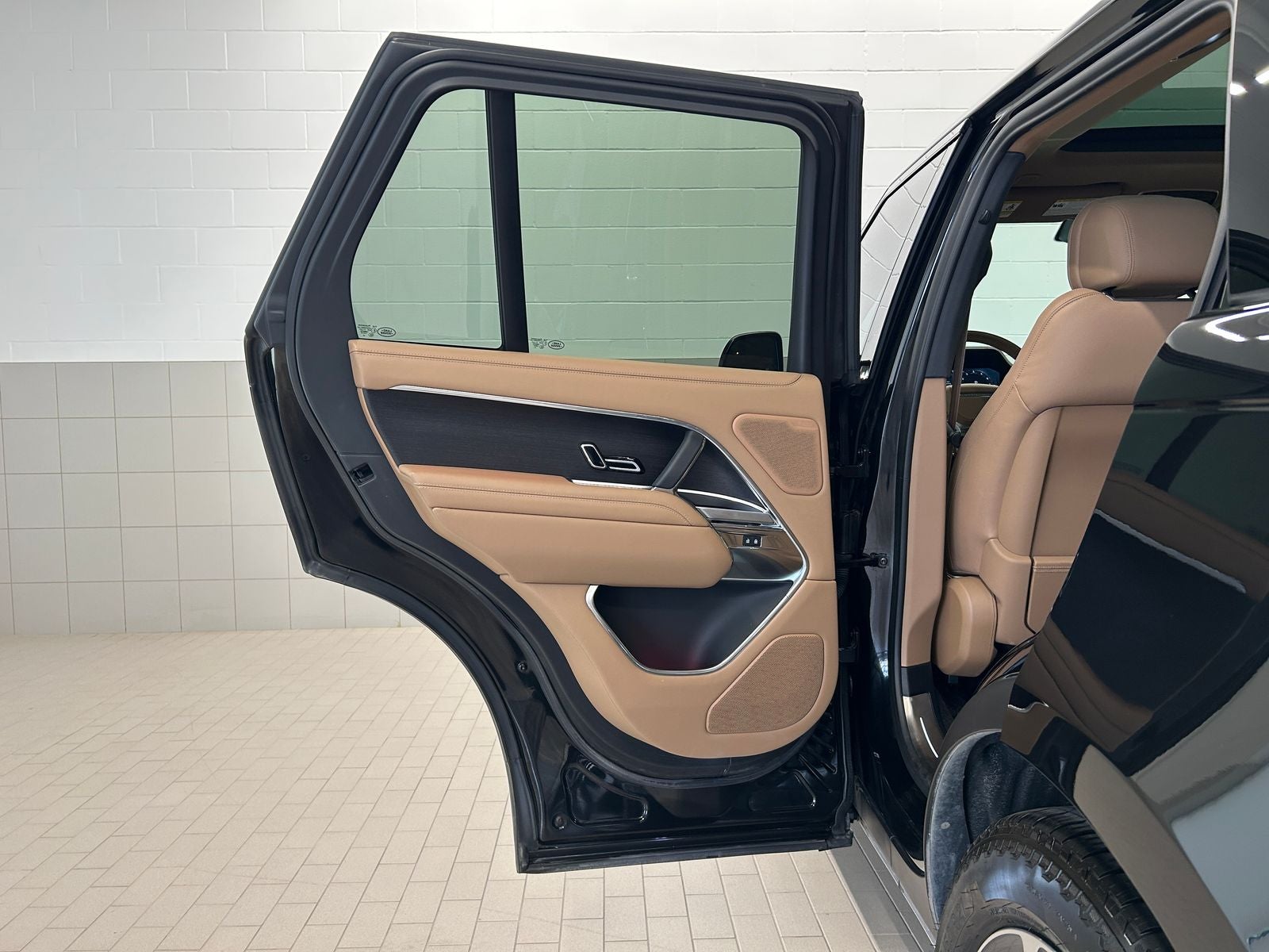 2024 Land Rover Range Rover SE