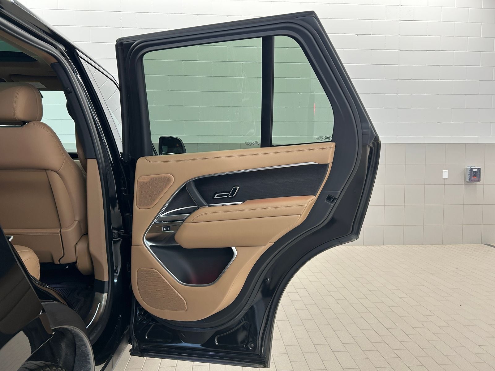 2024 Land Rover Range Rover SE