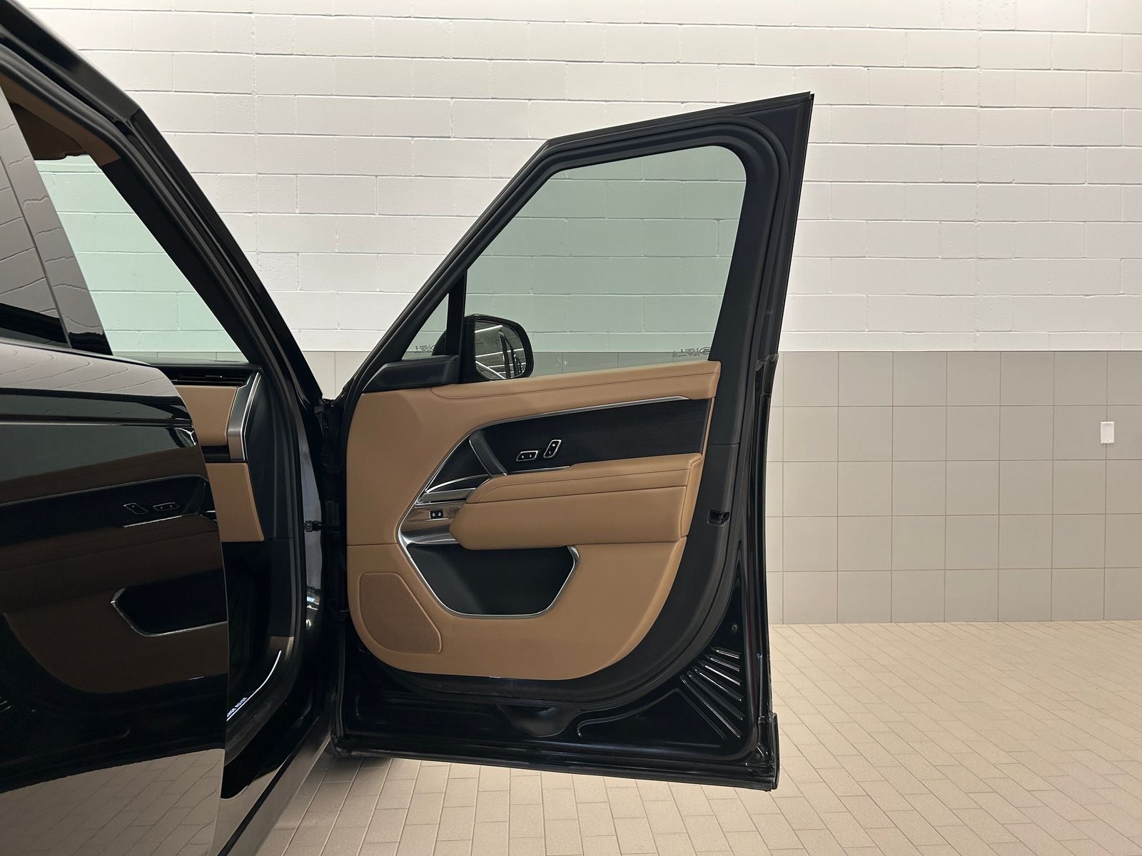 2024 Land Rover Range Rover SE