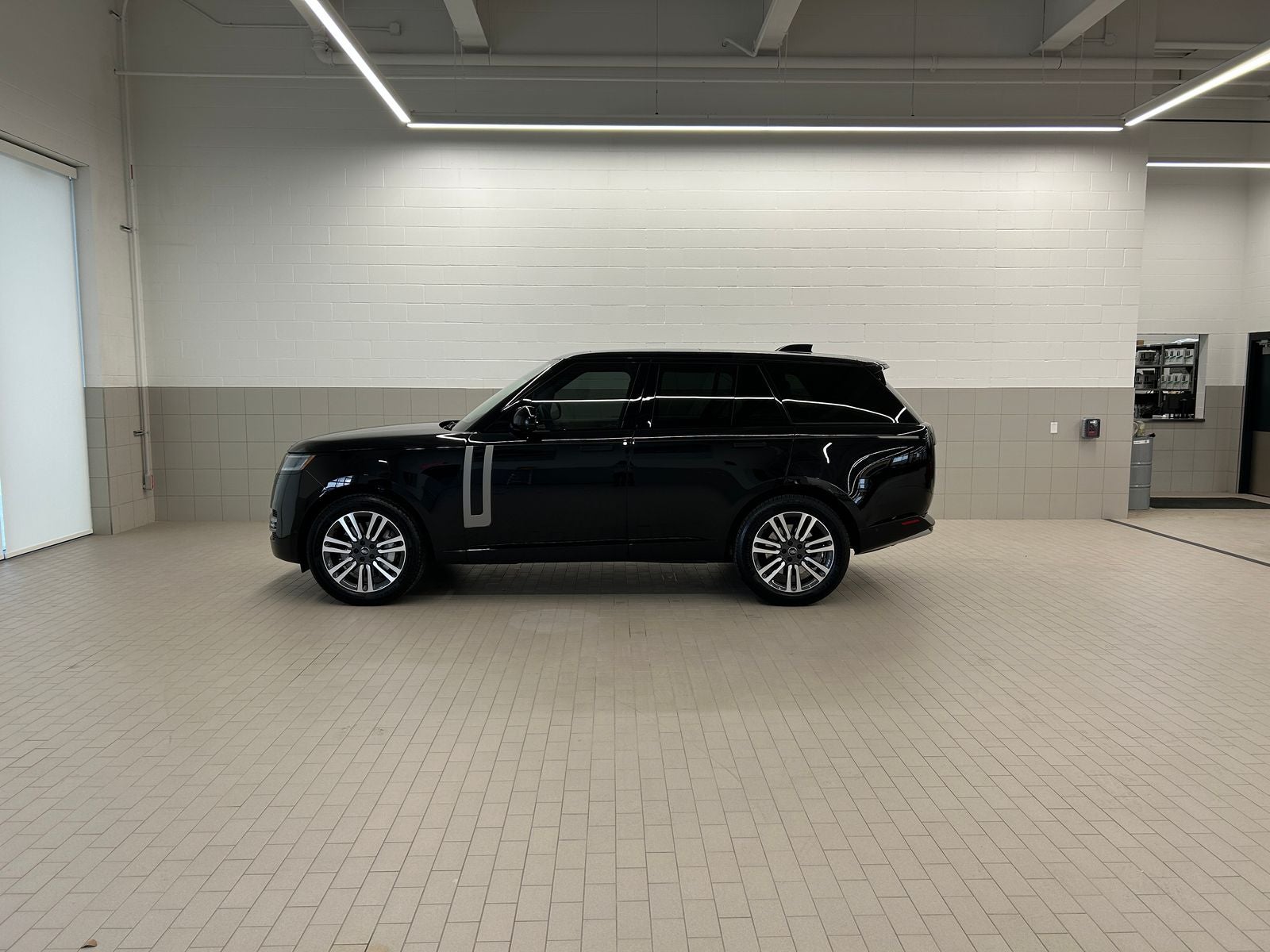 2024 Land Rover Range Rover SE