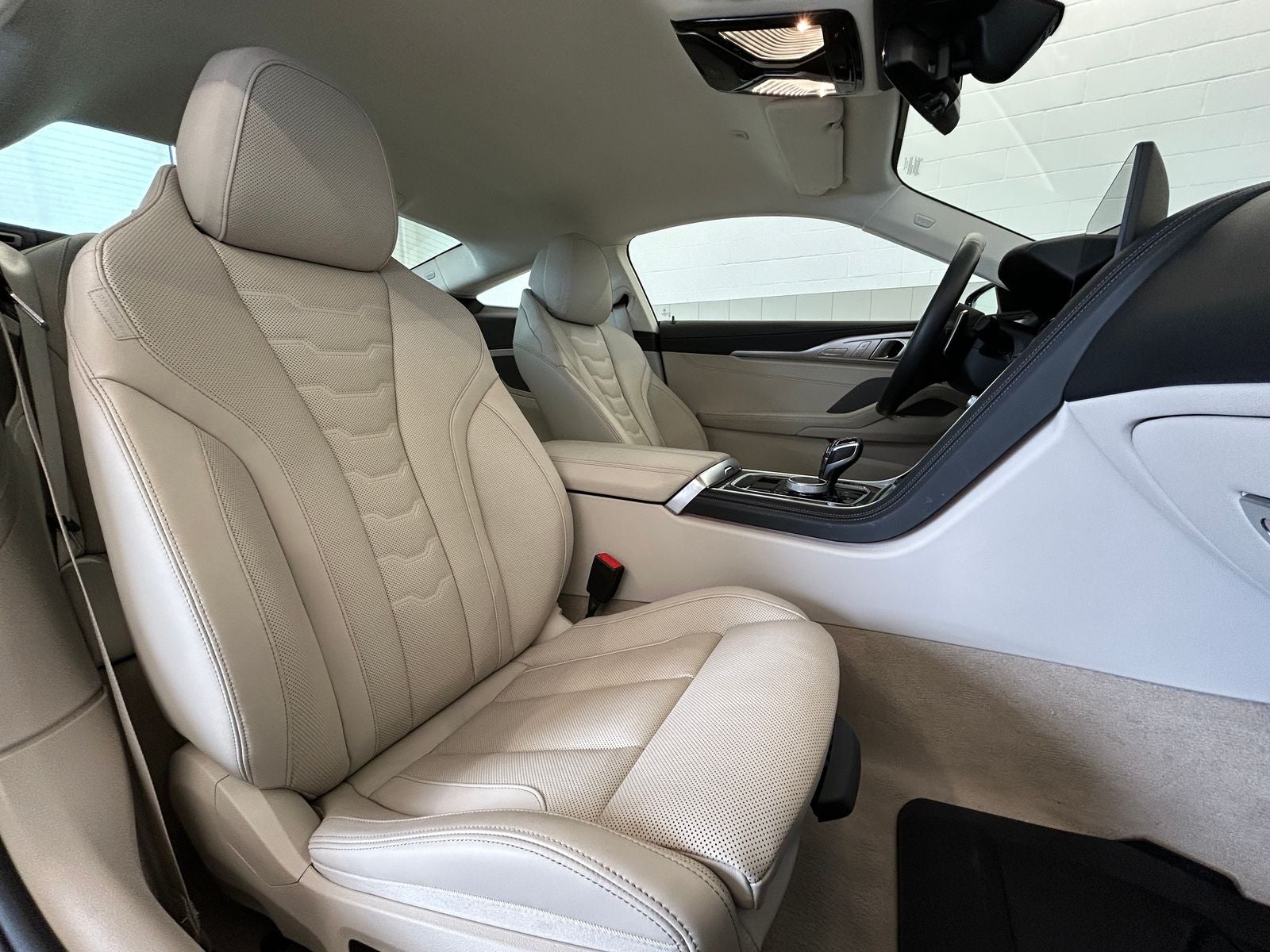 2025 BMW 8 Series M850i xDrive