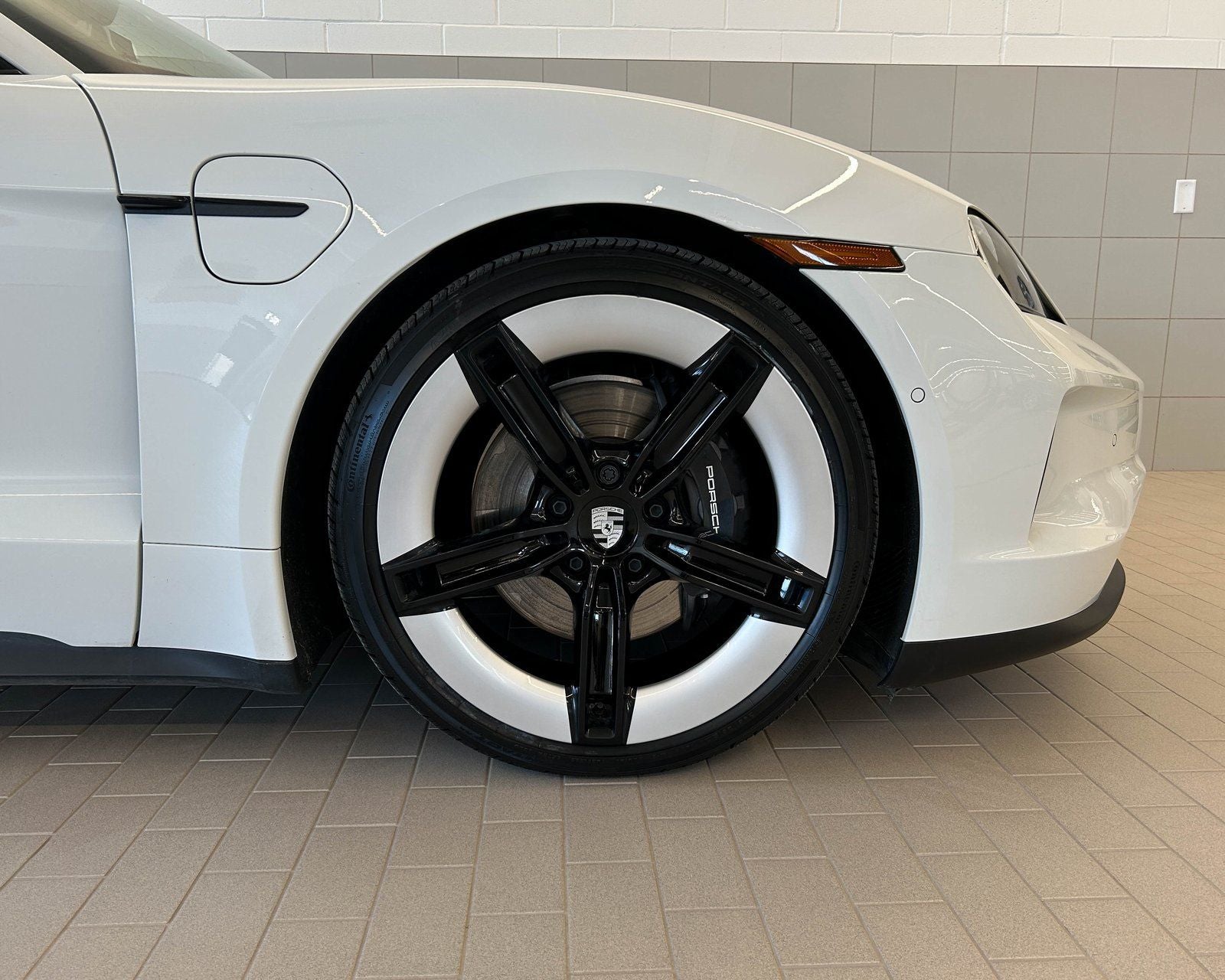 2025 Porsche Taycan RWD