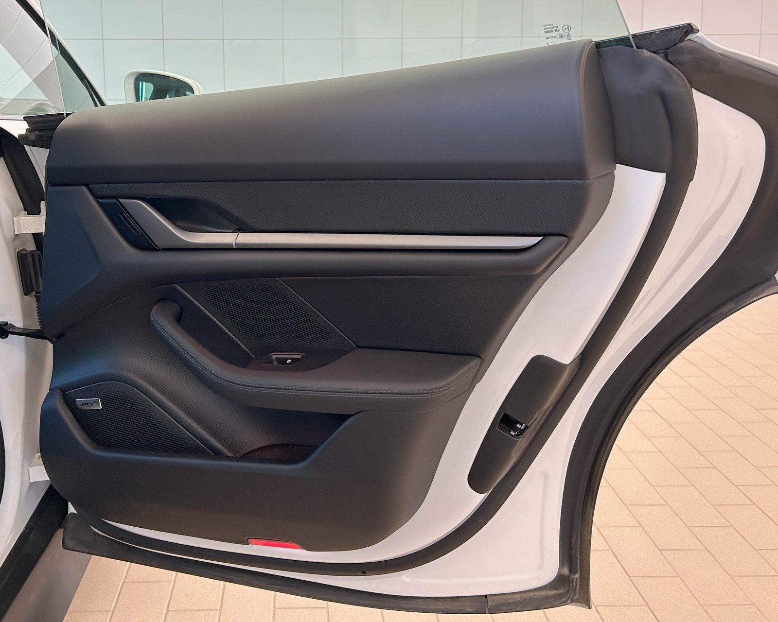 2025 Porsche Taycan RWD