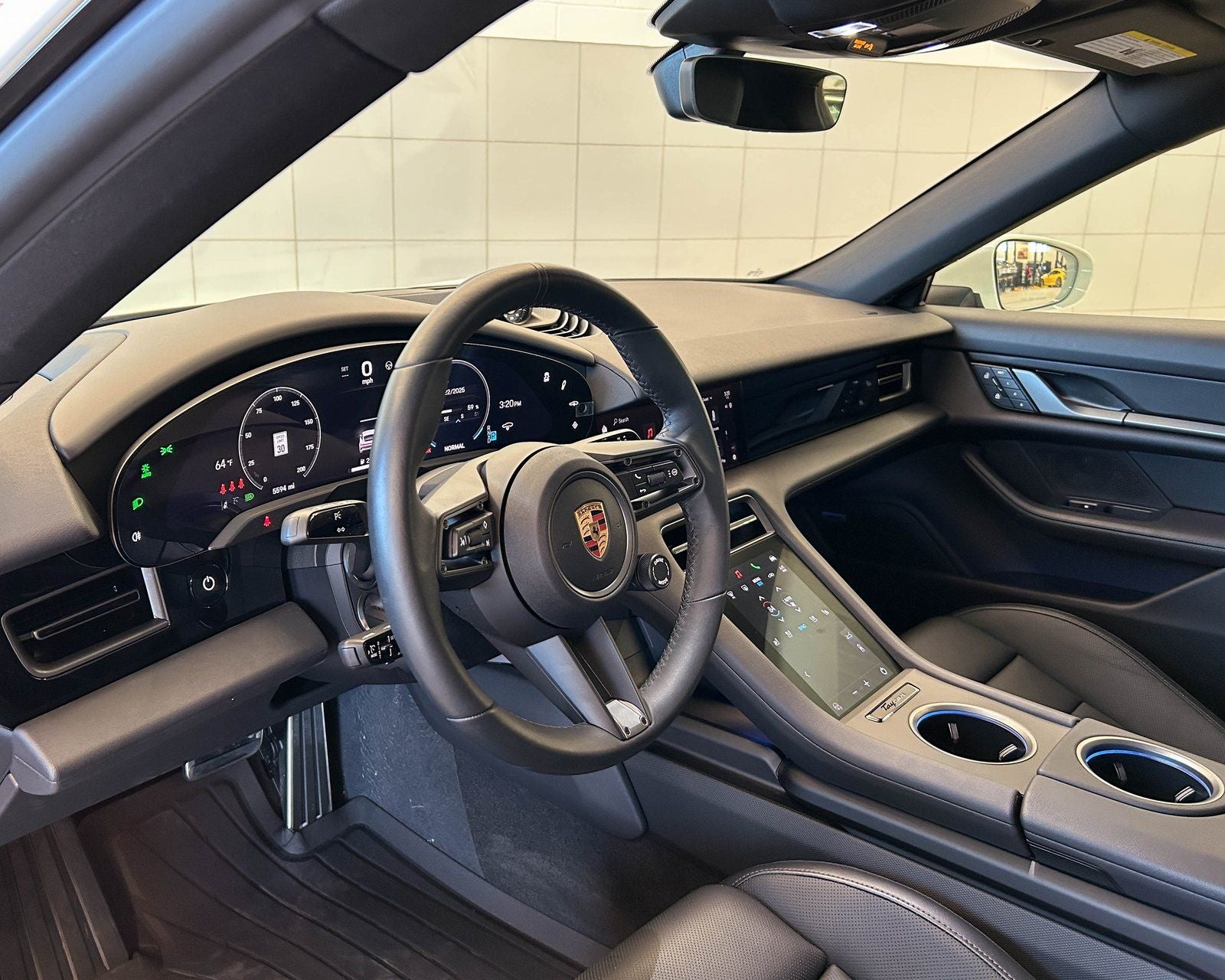 2025 Porsche Taycan RWD