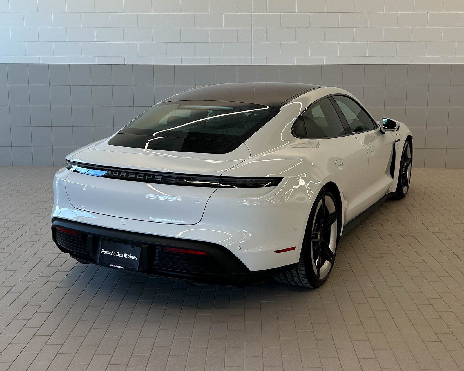 2025 Porsche Taycan RWD