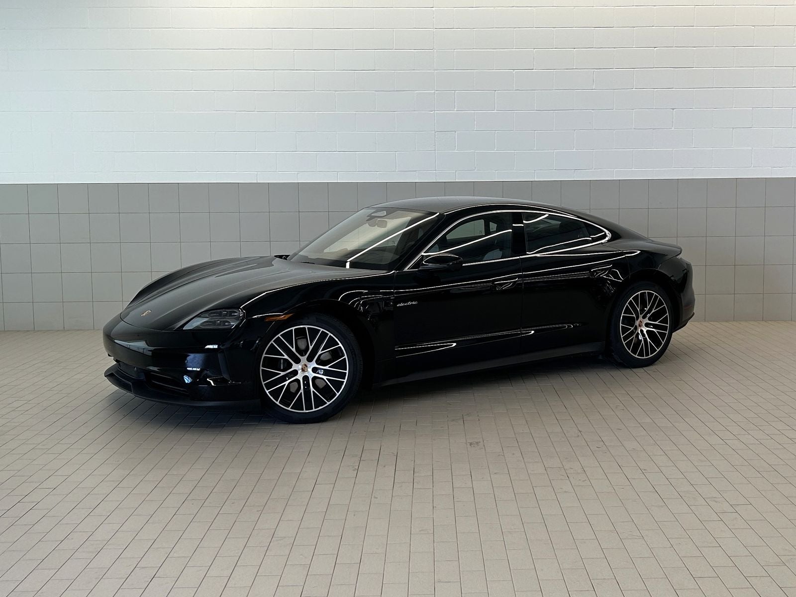 2026 Porsche Taycan 4