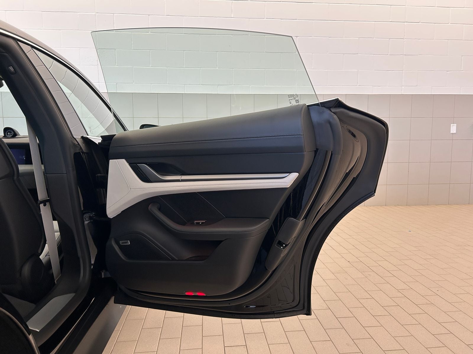 2026 Porsche Taycan 4