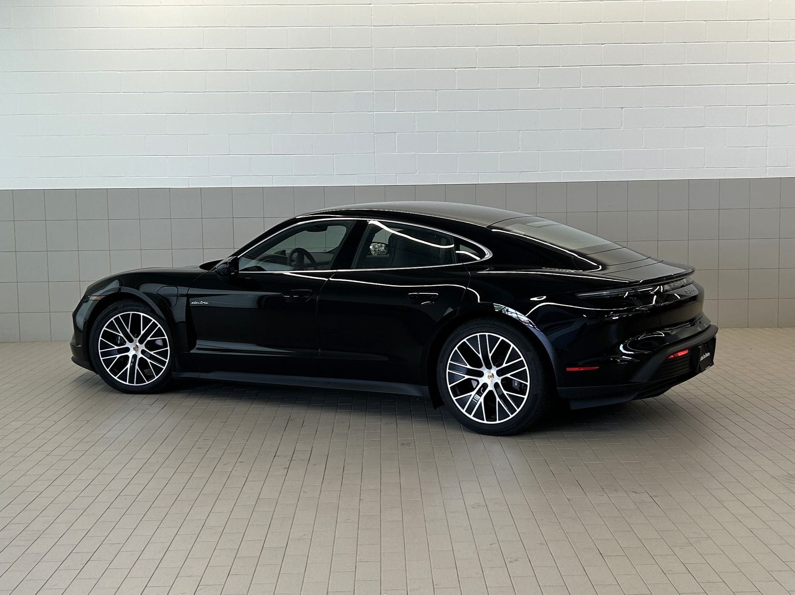 2026 Porsche Taycan 4