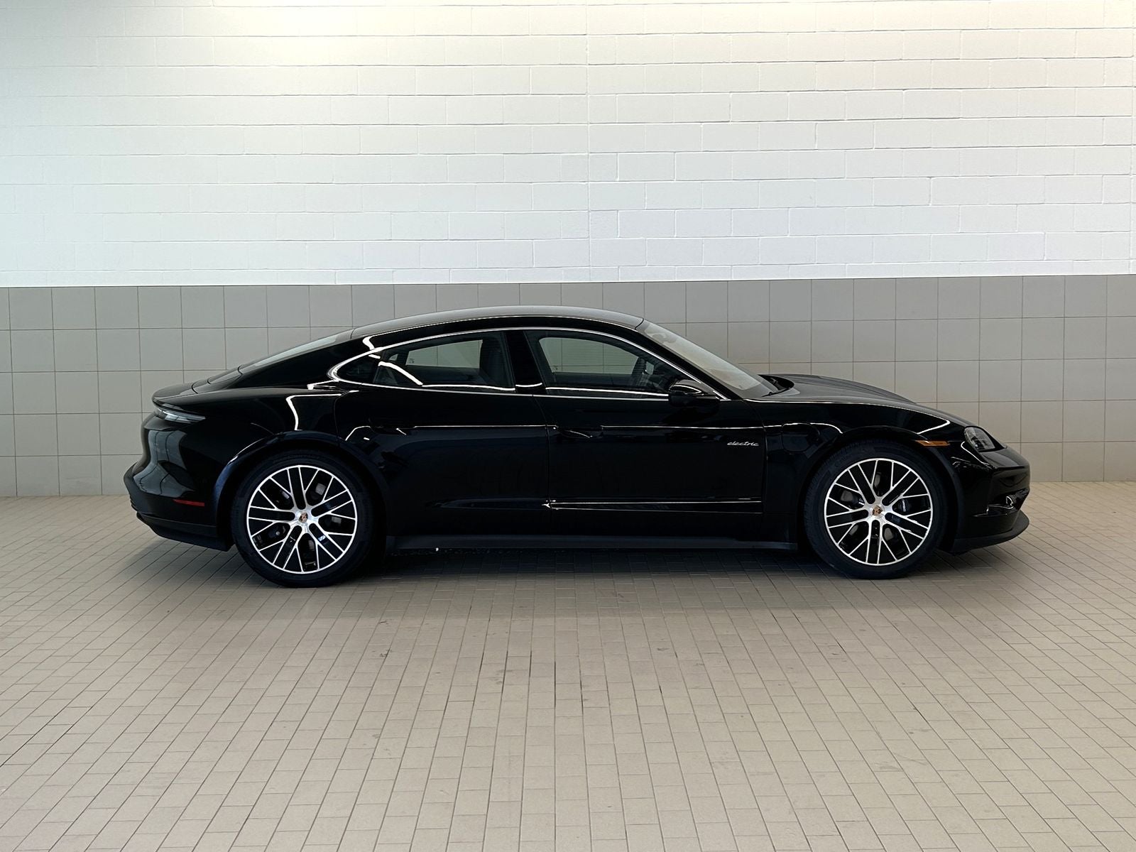2026 Porsche Taycan 4