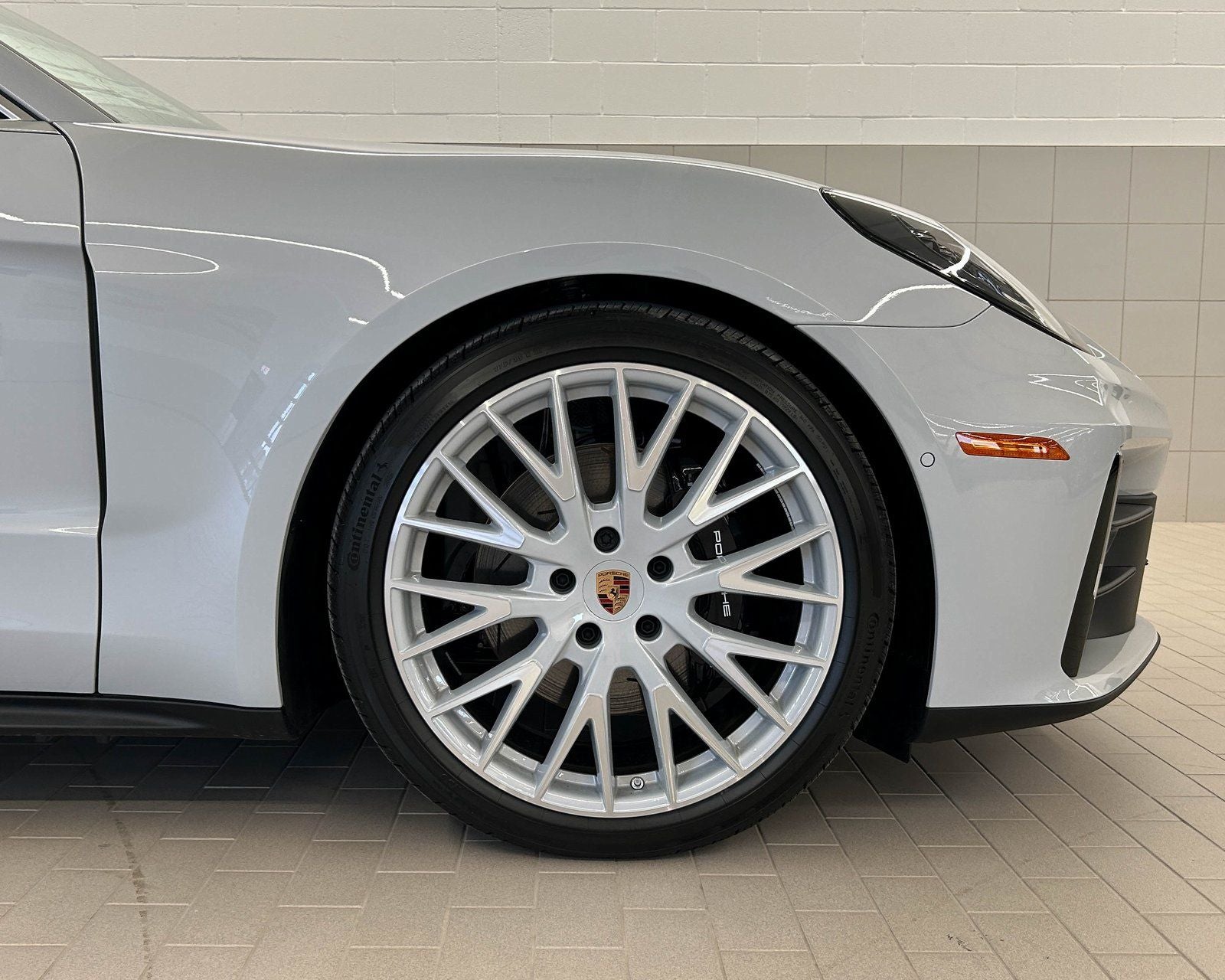 2026 Porsche Panamera 4