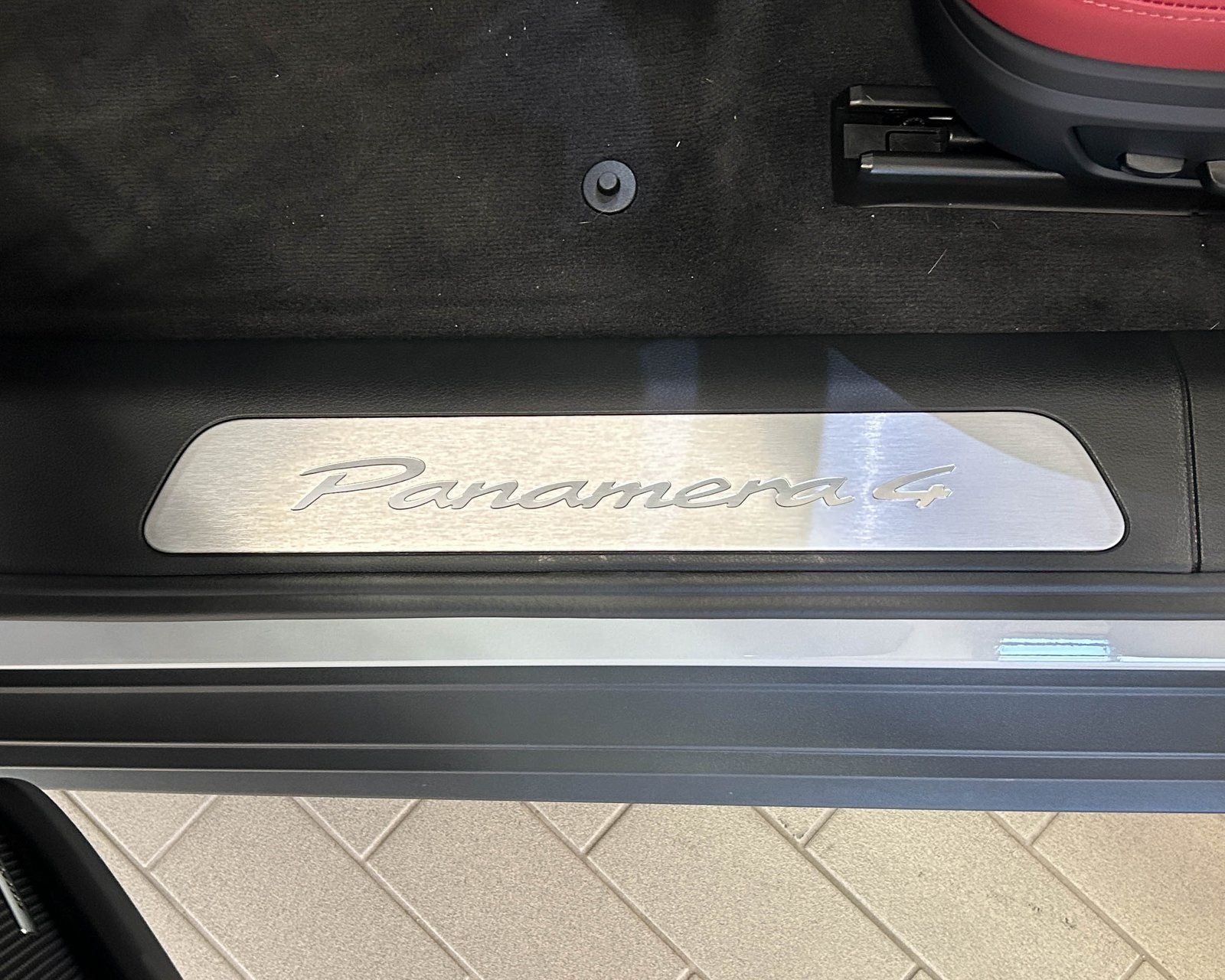 2026 Porsche Panamera 4